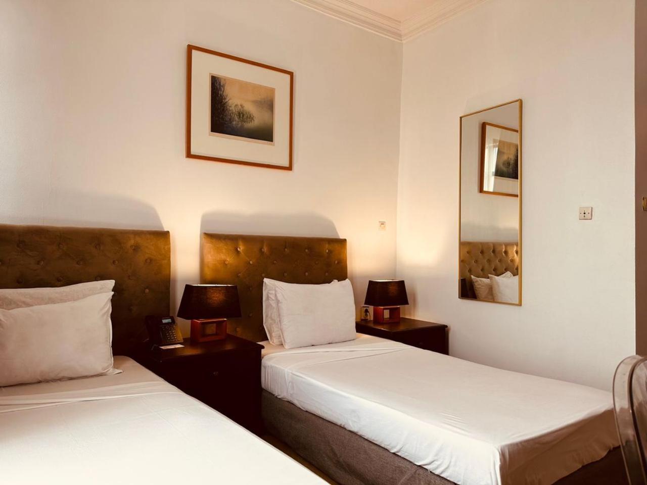 Sultani Hotel คินชาซา ภายนอก รูปภาพ